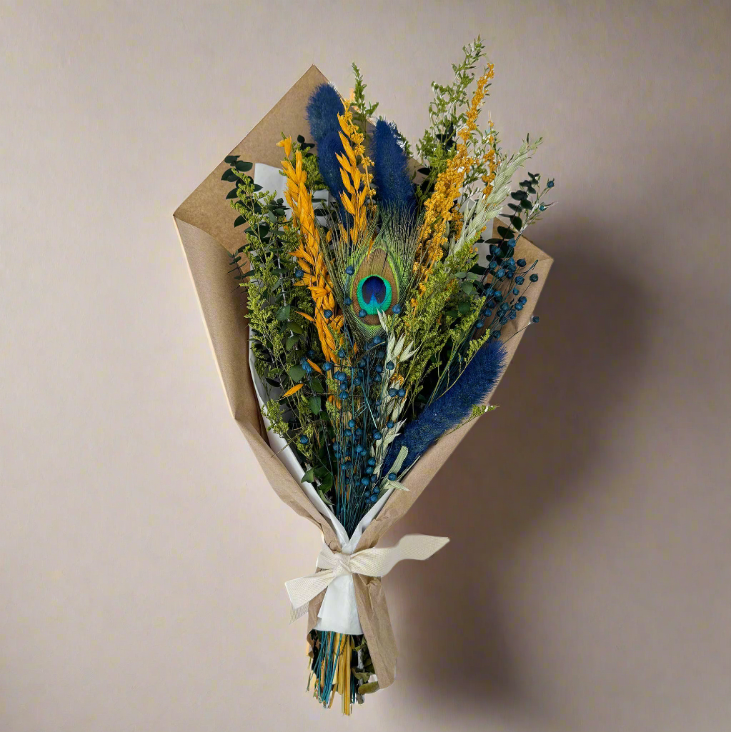 Dried flower bouquet at Ordinary Magic in Savannah, GA