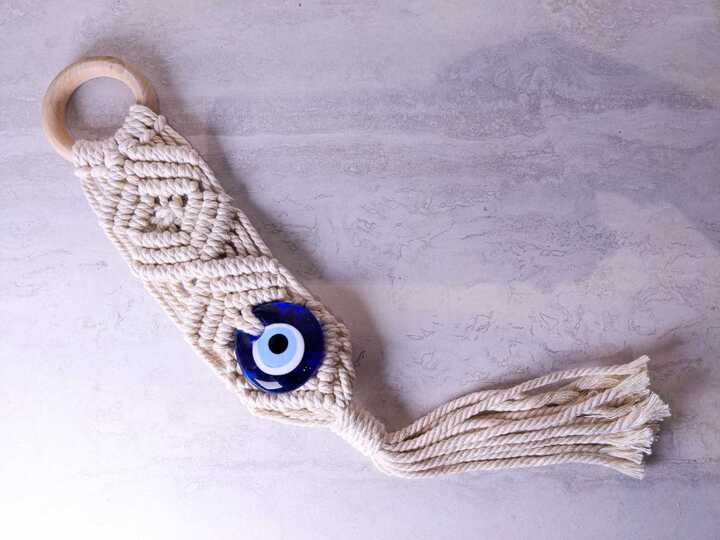 Evil Eye Macramé Hanger