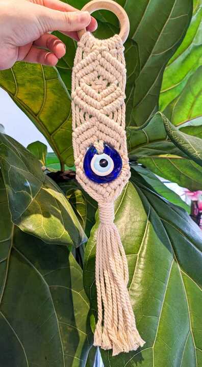 Evil Eye Macramé Hanger