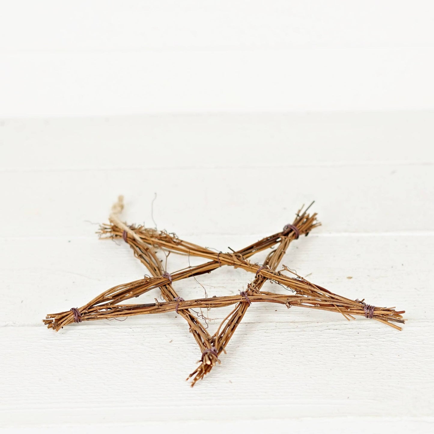 Vine Twig Star | Natural Twig Wall Décor 10"