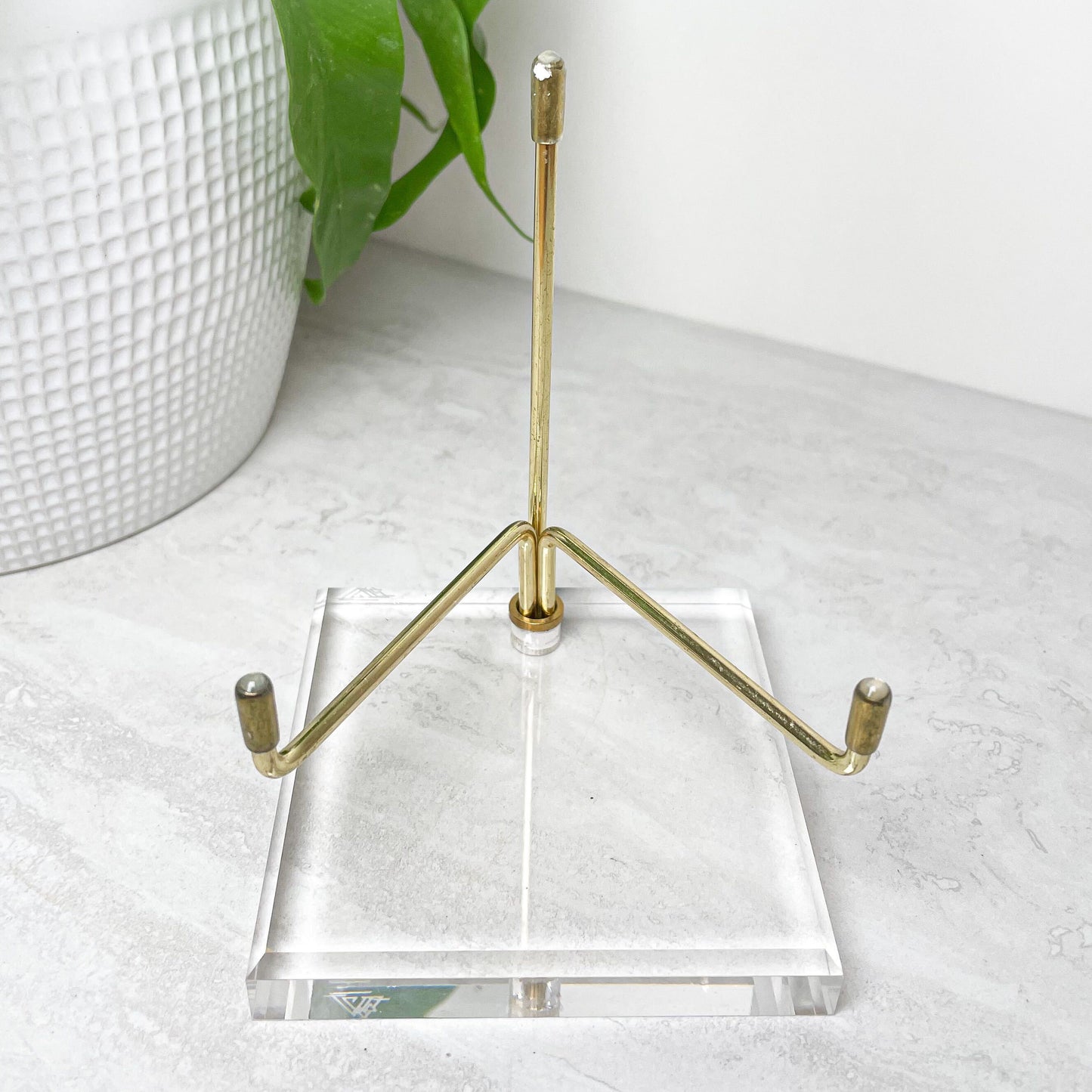 Acrylic Gold Slab Stands | Various Sizes