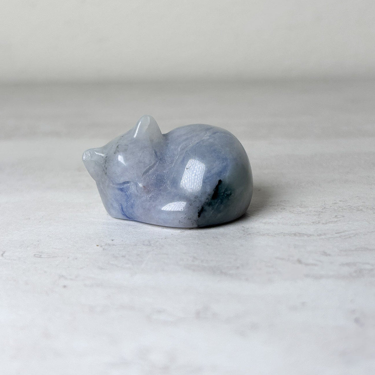 Sleeping Cat Crystal Carving | 1 in