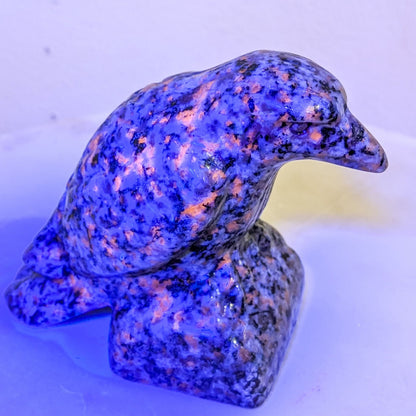 Yooperlite Raven Carving