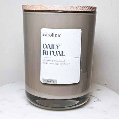 Daily Ritual Candle – Peony, Jasmine & Oud Calm with Roses