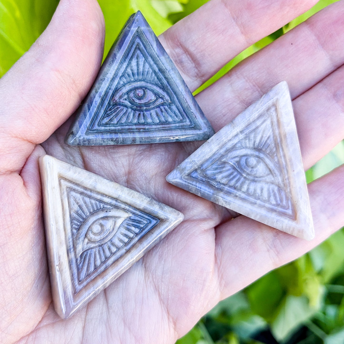 Crystal Eye Triangle Hand Carving