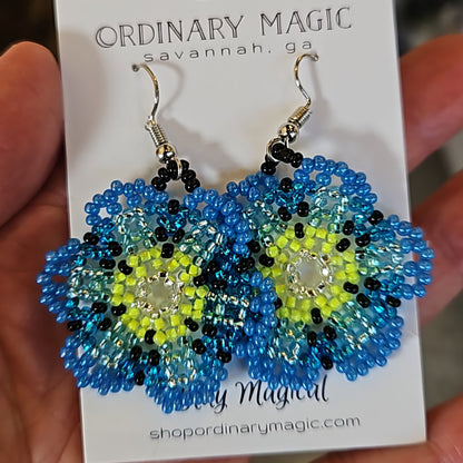 Daisy Hand Beaded Earrings | Guatemala