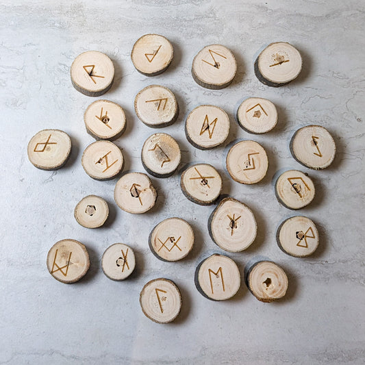 Rune Set - Poplar Wood 20-30mm