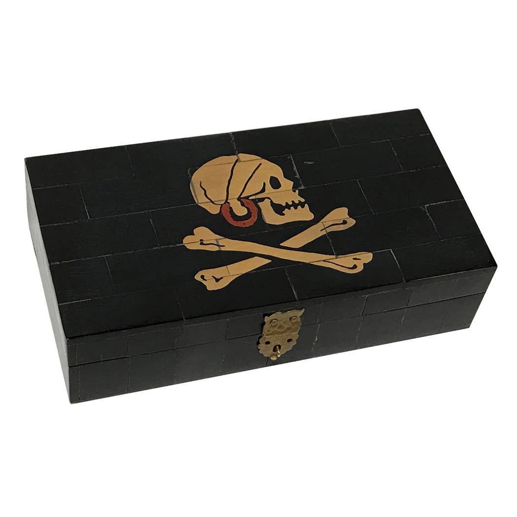 Black Horn Box w/ Engraved Pirate Henry Everys Flag 6-1/4"
